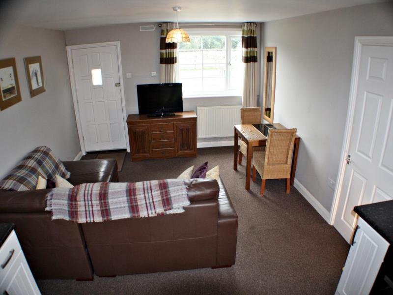 Apartment 1 - one bedroom self-catering - Room Photograph